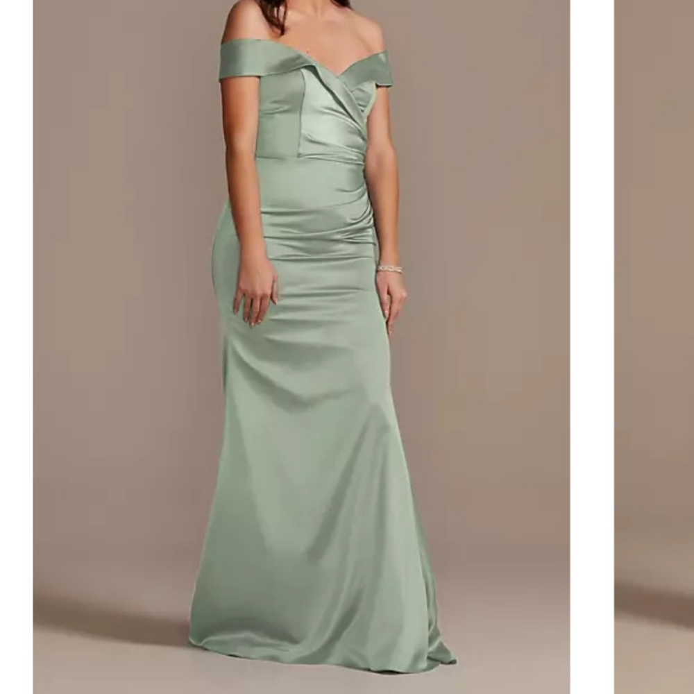 Bridemaid gown / prom dress